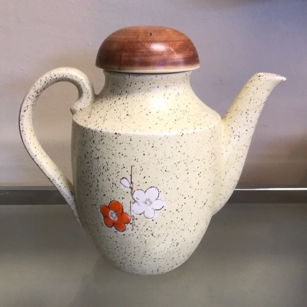Vintage 1960's MCM Pottery Tea‎ Pot